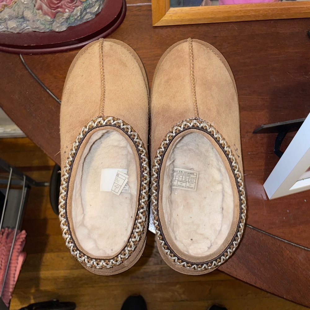 Ugg slippers